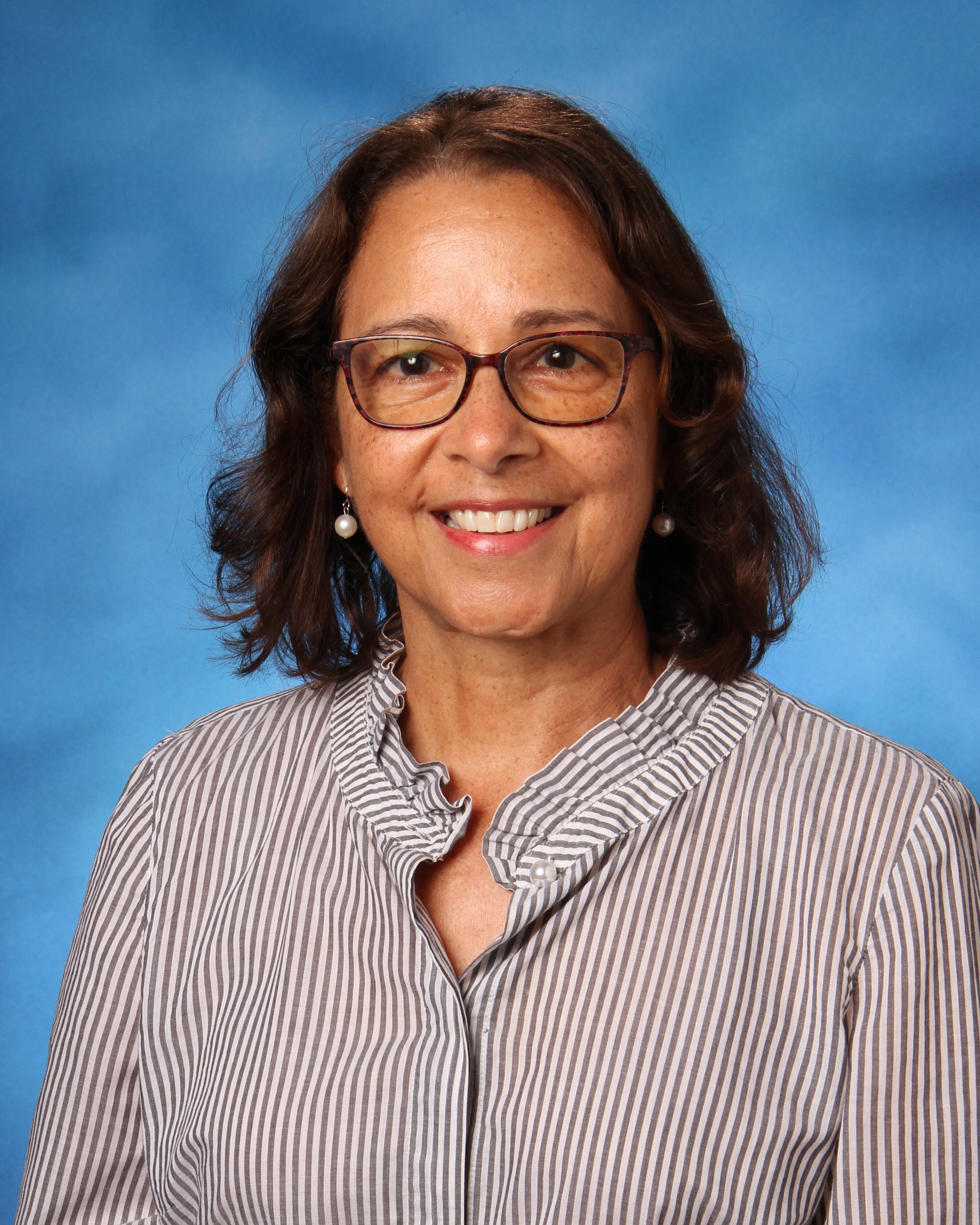 Carolyn Heath Headshot 24-25