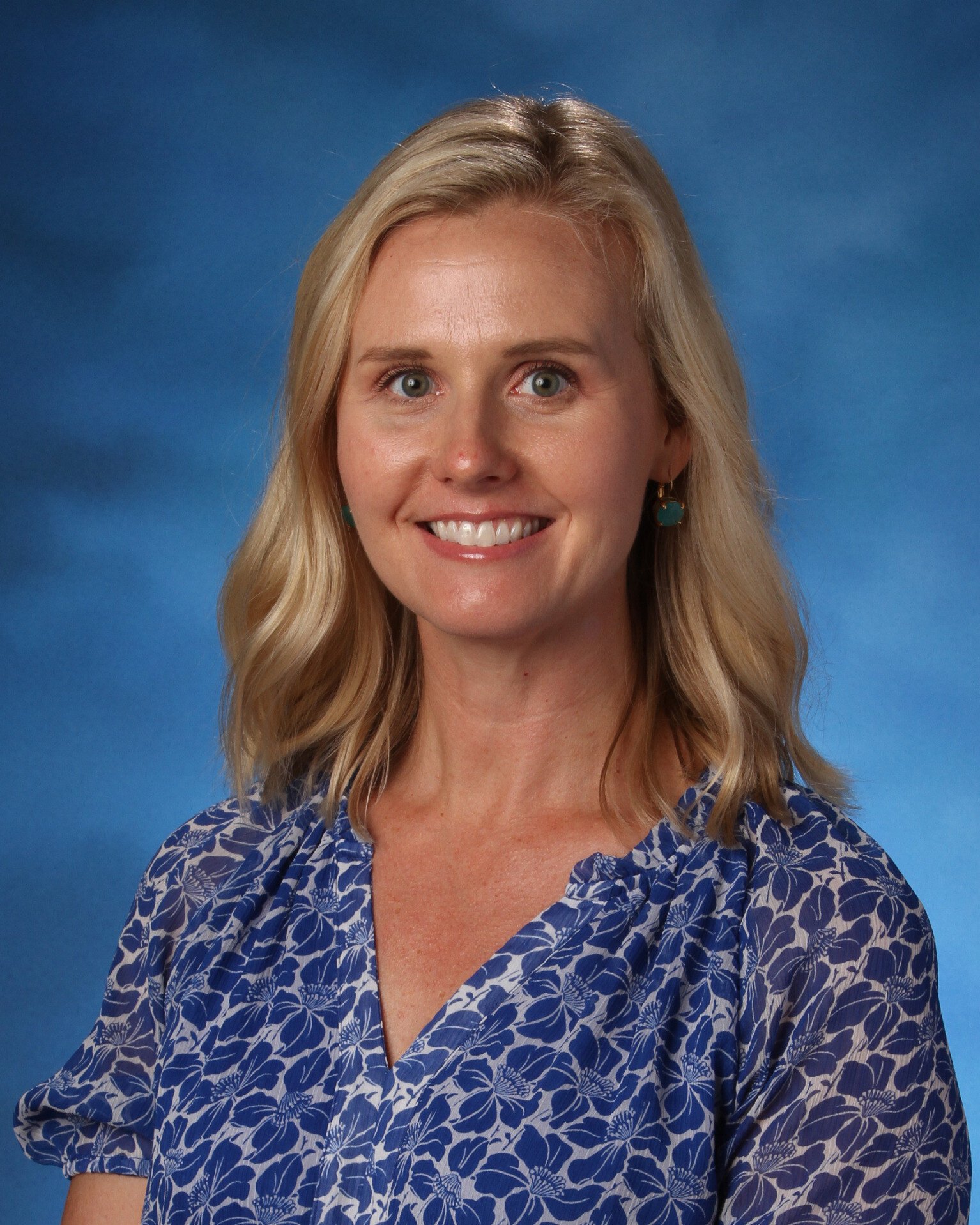 Laura Frazier Headshot 24-25