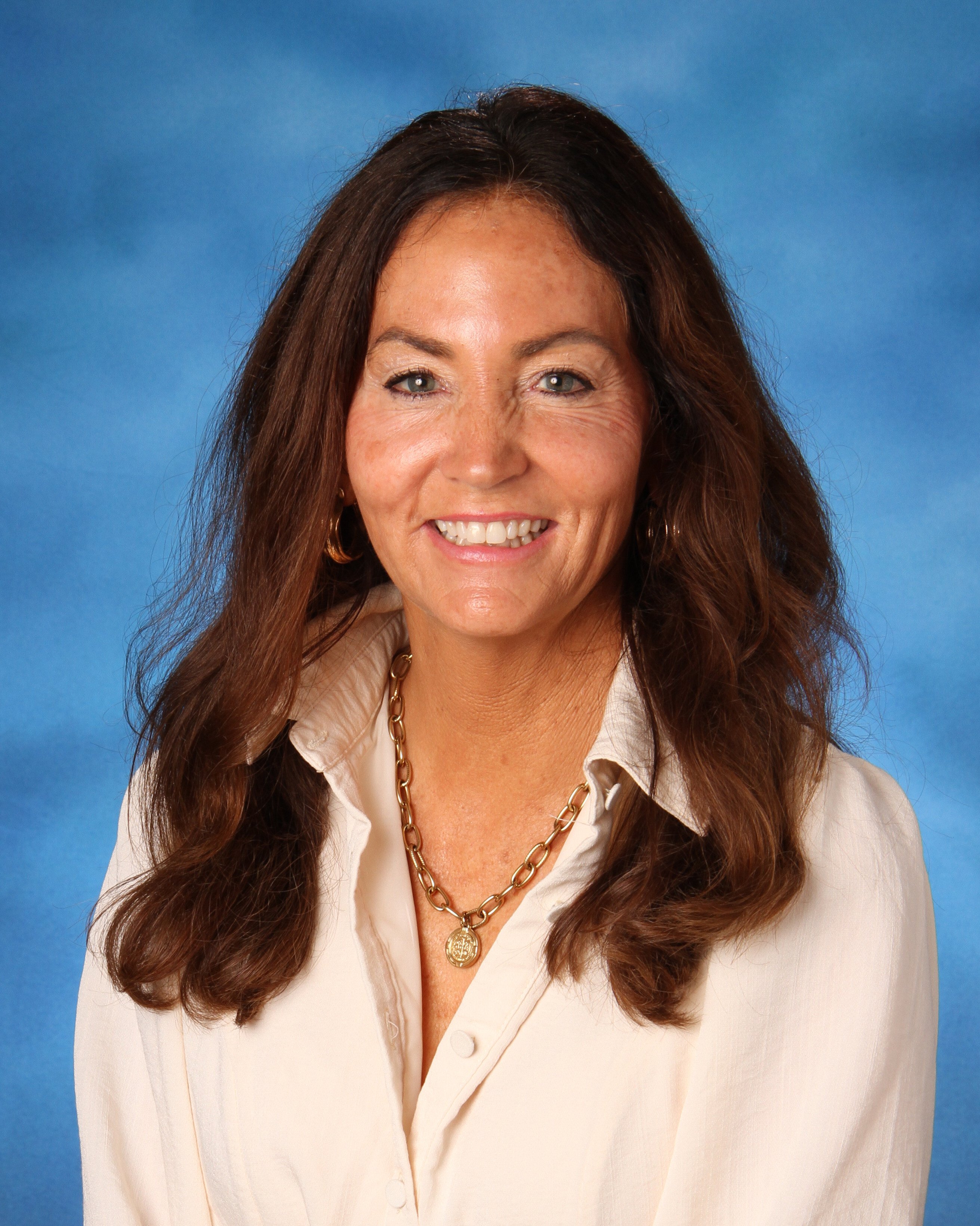 Peggy Walker Headshot 24-25