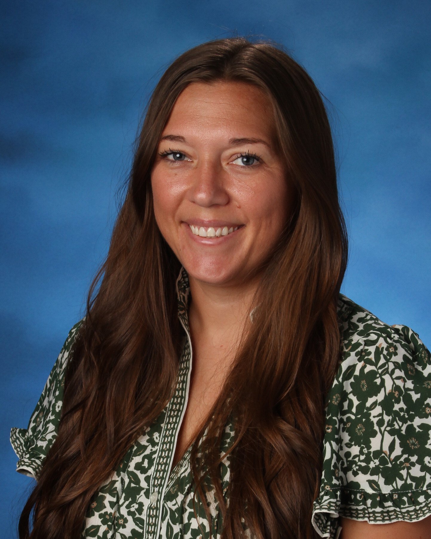 Tifani Edwards Headshot 24-25